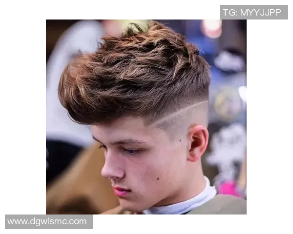 长发足球明星盘点谁是球场上的发型潮人