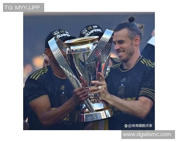 希腊足球明星加多斯的传奇人生与职业生涯回顾